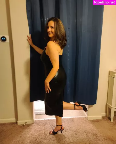 Mrs Bellacurves OnlyFans Thumbnail #5Rf3McxBfU