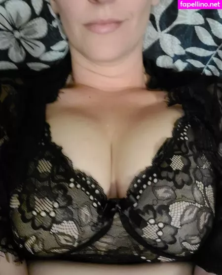 Mrs Bellacurves OnlyFans Thumbnail #KcP85OuwOz