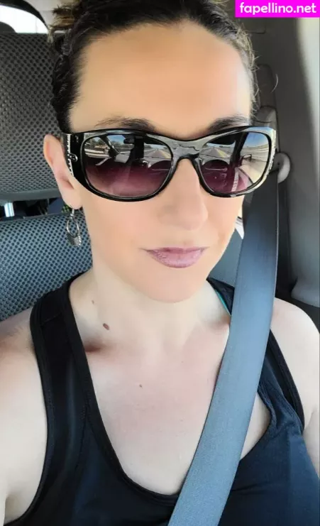 Mrs Bellacurves OnlyFans Thumbnail #S99Ekh7zeD