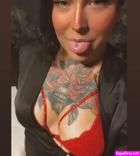 Mrs Dutkiewicz OnlyFans Thumbnail #HKnkL6DH9N