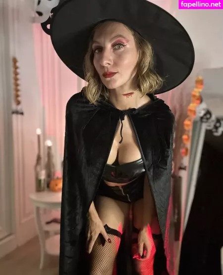 Mrs Kiss OnlyFans Thumbnail #WNPdTAq4BP