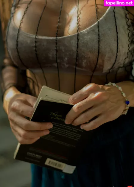 Mrs Kissvhs OnlyFans Thumbnail #HoYcLeZVbW