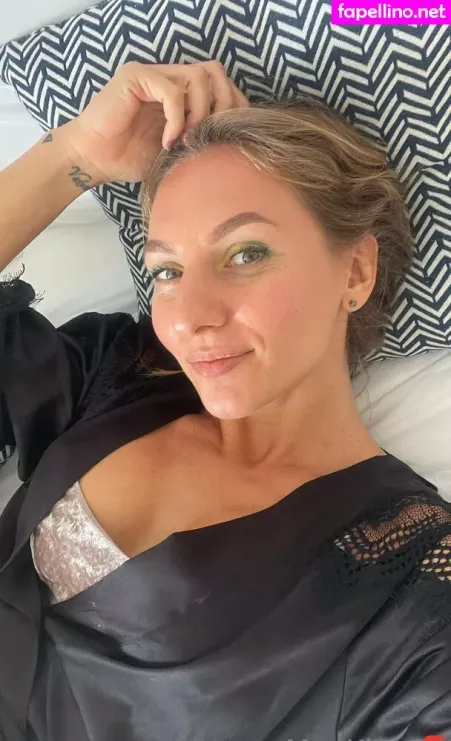 Mrs Kissvhs OnlyFans Thumbnail #Nfc0igiJ2g