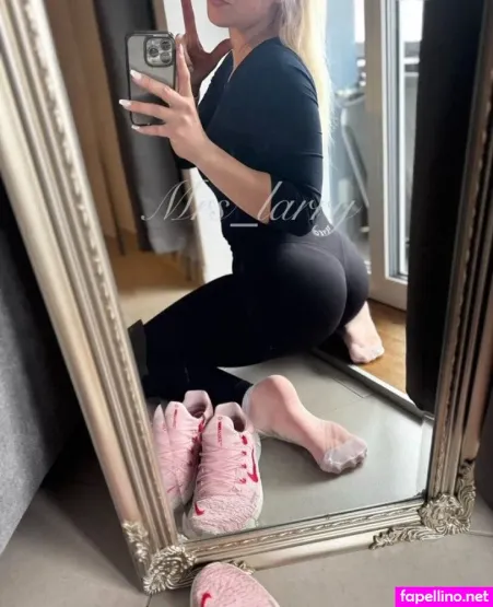 Mrs Larry OnlyFans Thumbnail #XmWES2yLsT