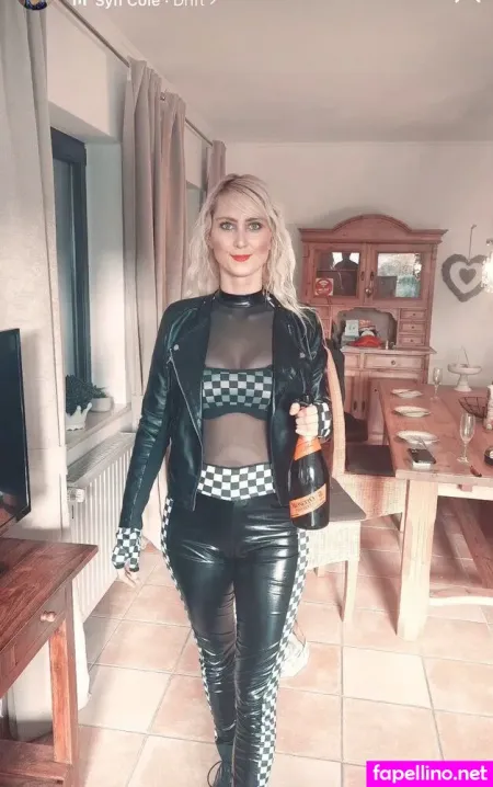 Mrs Milller OnlyFans Thumbnail #xxfvJdTg15