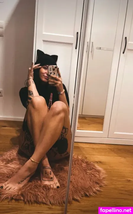 Mrs Murder OnlyFans Thumbnail #54JvYeFh1c