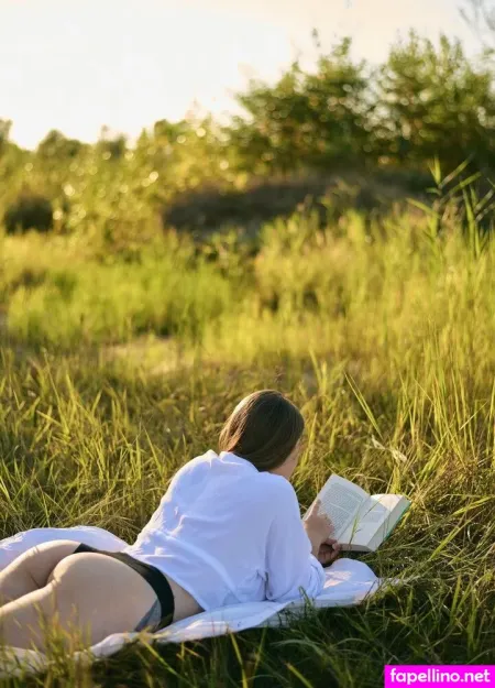 Mrs N OnlyFans Thumbnail #O6ISflyTXn