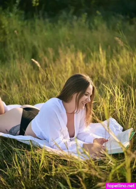 Mrs N OnlyFans Thumbnail #dxaWjx8Rpa