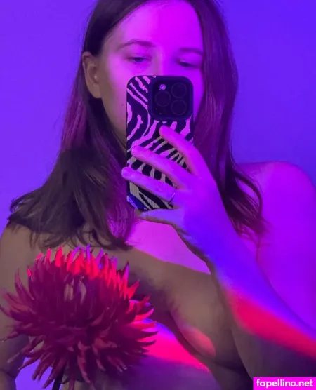 Mrs N OnlyFans Thumbnail #s0XDpHrTwn