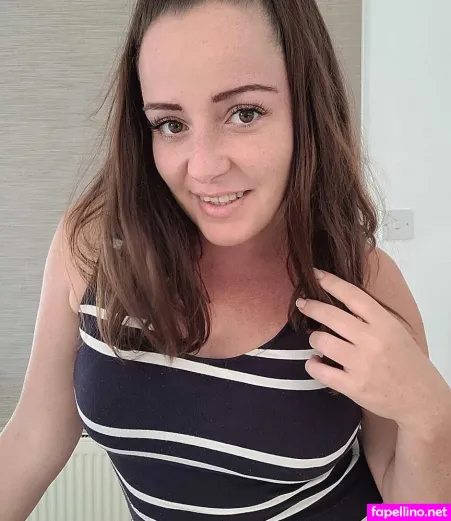 Mrs Nicole 1 OnlyFans Thumbnail #6QPYaWeTSd