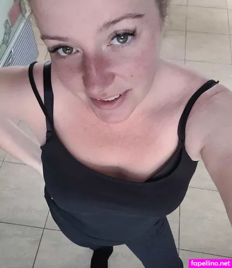 Mrs Nicole 1 OnlyFans Thumbnail #auR5zEki9F