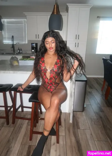 Mrs Onepercentt OnlyFans Thumbnail #CvWOyIUHcj