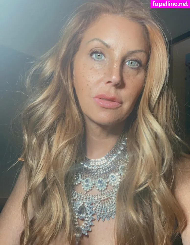 gracerobinson, mrsrobinsonvip, mrsrobinsonxox, xGraceRobinsonx Nude Leaked OnlyFans Photo #FKFaJvDUPA