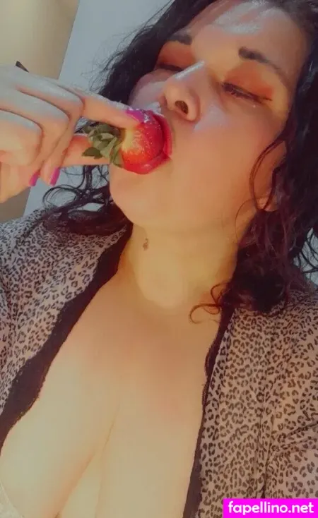 Mrs Robinson01 OnlyFans Thumbnail #2CUWaYnPRy