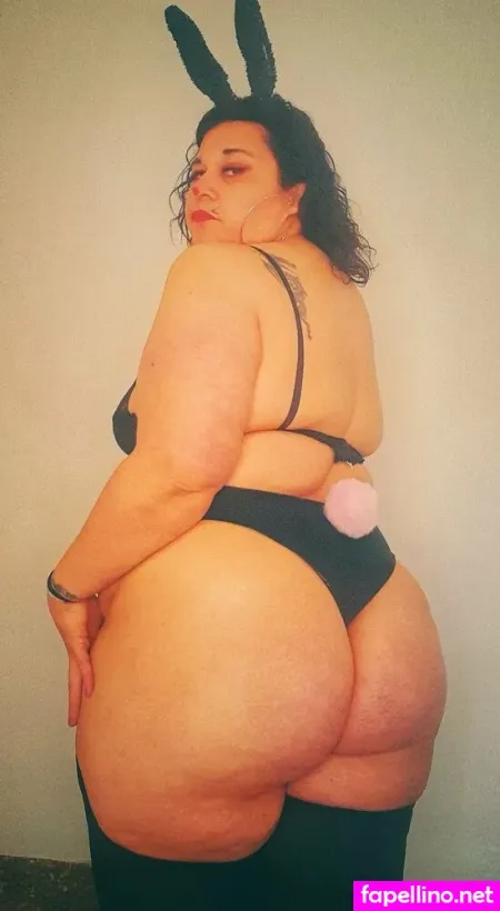 Mrs Robinson01 OnlyFans Thumbnail #oWy2bSwC1X
