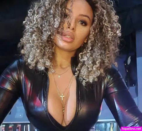 Mrs Sophie 667 OnlyFans Thumbnail #Oqum8lj4dx