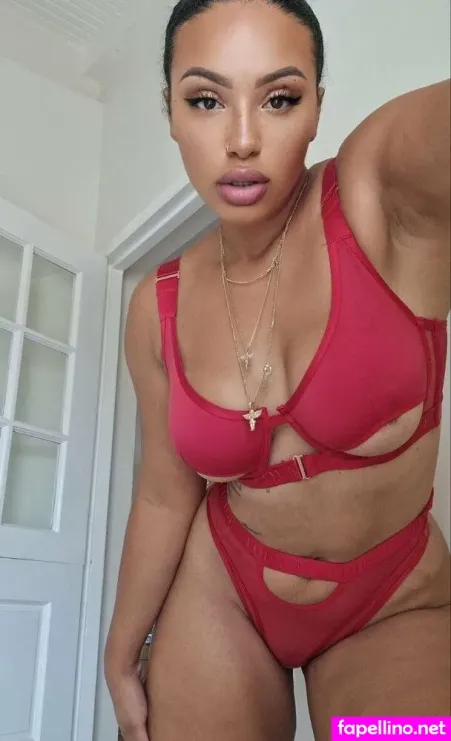 Mrs Sophie667 1 OnlyFans Thumbnail #Q8Fcotxfbs