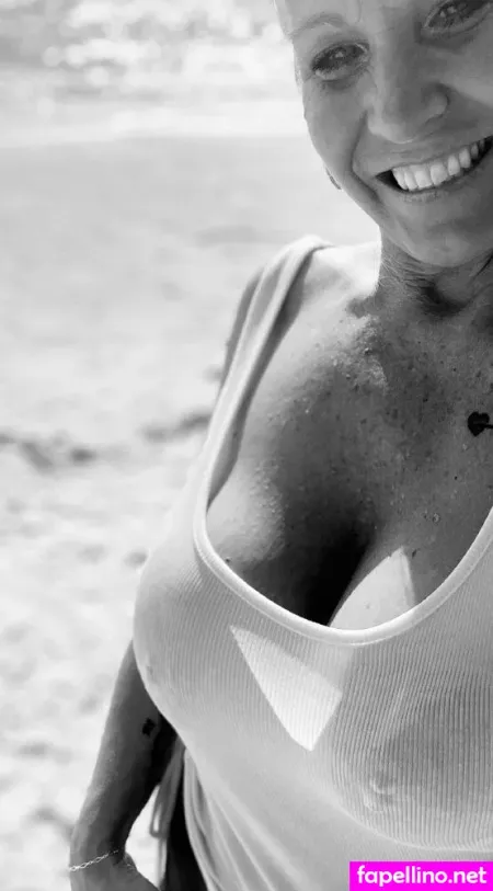 Mrs Sydneysylver OnlyFans Thumbnail #fnmSUZ24IP