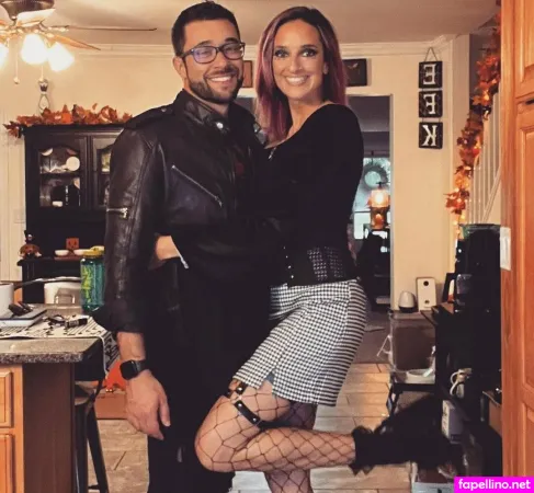 Mrsandmrpeaches OnlyFans Thumbnail #PqCU1xza28