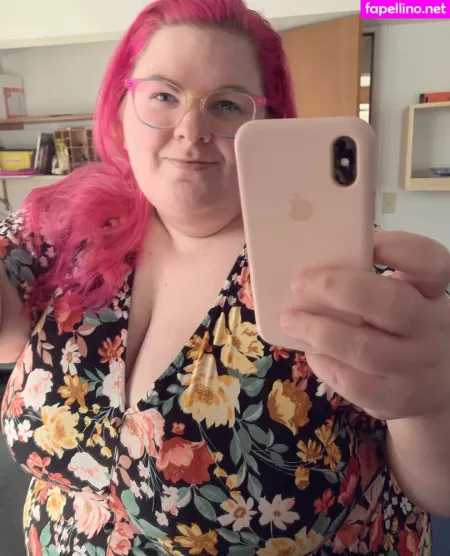 Mrsapple OnlyFans Thumbnail #JYnQhfPTX8