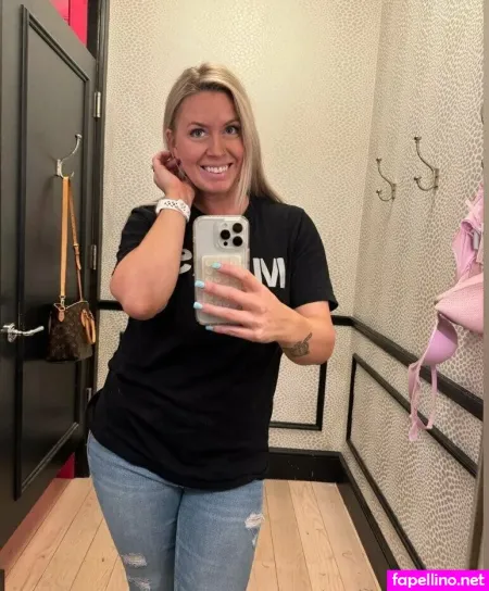 Mrsblondebrewer 12 OnlyFans Thumbnail #abUHu1bvvy