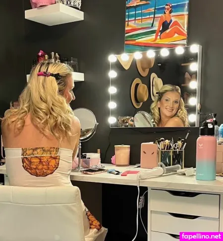 Mrsenglewood OnlyFans Thumbnail #L7Vn4u8zQm