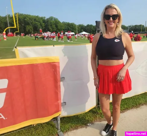 Mrsenglewood OnlyFans Thumbnail #e5dmh39Qmp