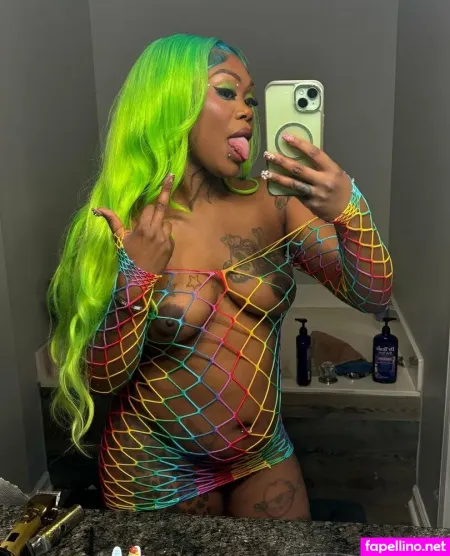 Mrsfeedme OnlyFans Thumbnail #LHfqYYda6U