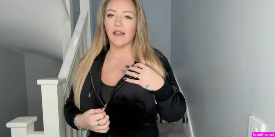 Mrsnicolexxx OnlyFans Thumbnail #7HWjYnr488