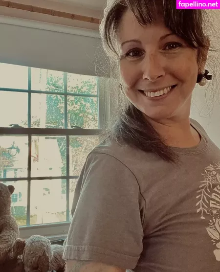 Mrspjhaverstock 10 OnlyFans Thumbnail #f3Tv7YGlAw