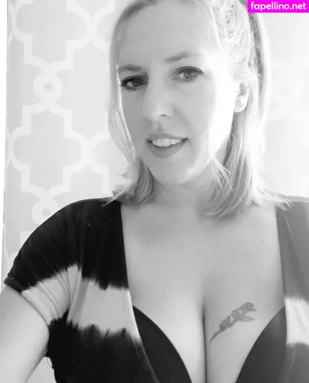 Mrssmithpics OnlyFans Thumbnail #A3mTYumPKO