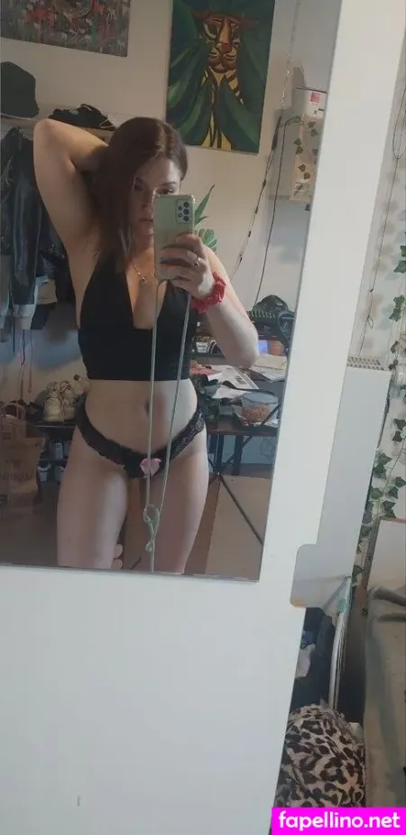 Mrsspacestoned OnlyFans Thumbnail #XemgK2HHNM