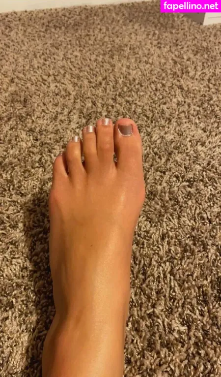 Mrstoes24 OnlyFans Thumbnail #2nJd398itO