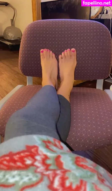 Mrstoes24 OnlyFans Thumbnail #BoUr3xnGV4