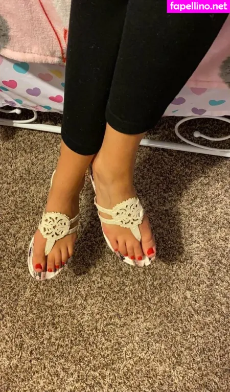Mrstoes24 OnlyFans Thumbnail #XXBygIFO7o