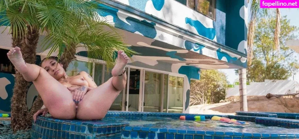 Mrstrapsavi OnlyFans Thumbnail #tdp4GWqLZb