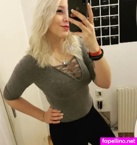 Mrsxeniatv OnlyFans Thumbnail #4pxsathiNZ