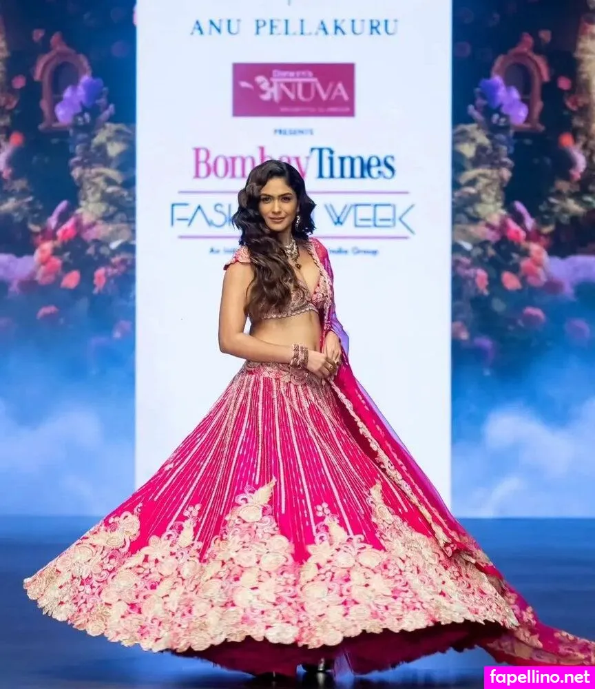 mrunalthakur Nude Leaked OnlyFans Photo #8K8Zk39fYA