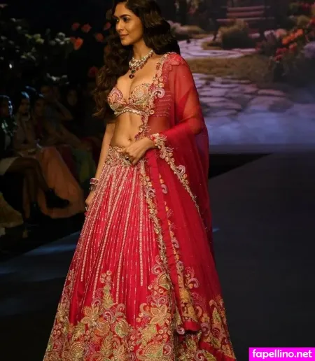 Mrunal Thakur OnlyFans Thumbnail #Z5GgsxtpN8