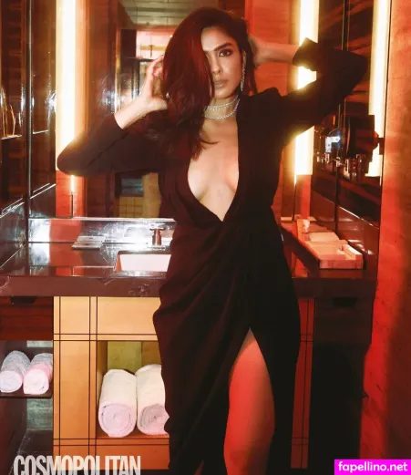 Mrunal Thakur OnlyFans Thumbnail #oqezQvsCyD