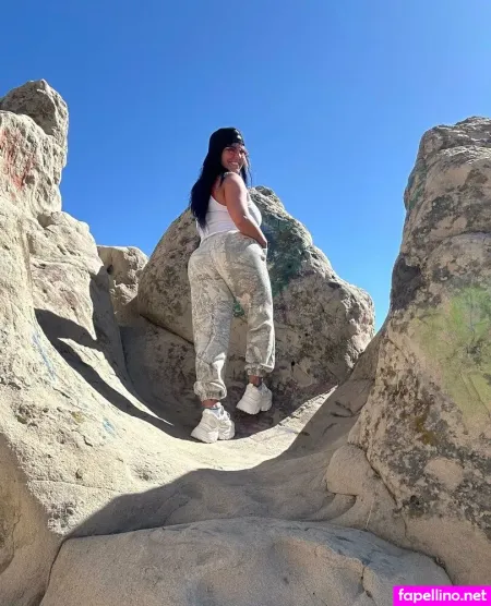 Ms Hourglass OnlyFans Thumbnail #s8LyGO1JpI