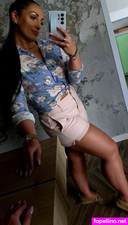 Ms Natural Beauty OnlyFans Thumbnail #2Kuh45MMgj