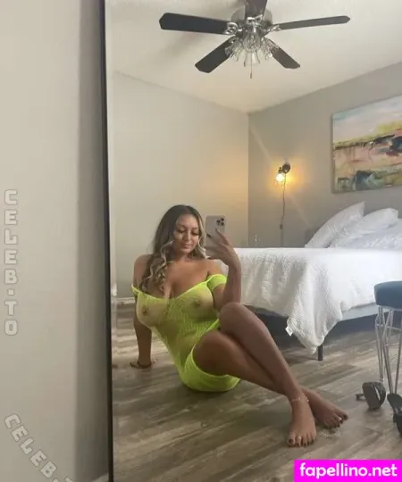 Ms Pretty Feet OnlyFans Thumbnail #SMPgq959Yi