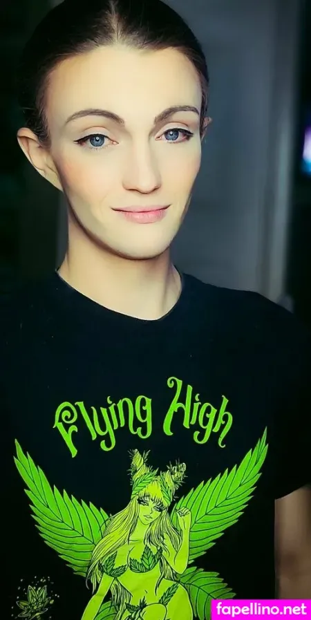 Ms Reefer OnlyFans Thumbnail #9fLJz3AiUP