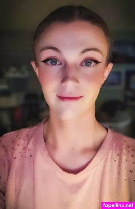 Ms Reefer OnlyFans Thumbnail #aESNFF6212