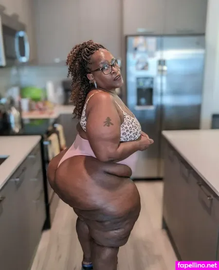 Ms Thickerthan OnlyFans Thumbnail #2m1IaA6XvT
