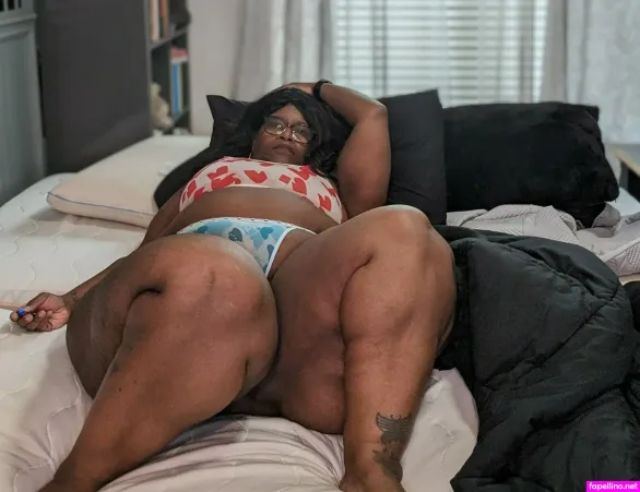 Ms Thickerthan OnlyFans Thumbnail #Yi0XXZ0tio