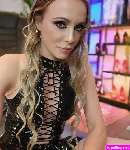 Ms Uniq Styles OnlyFans Thumbnail #5yS2R2tUrS