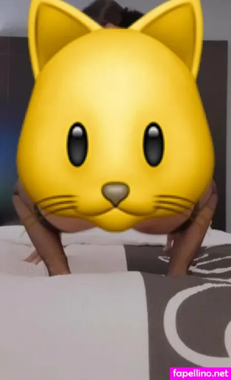 Ms Veeeeee OnlyFans Thumbnail #xFTdbqnjXf