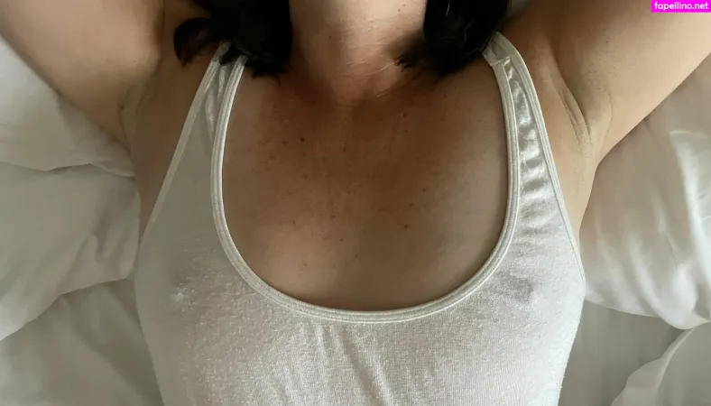 Msbellamoon OnlyFans Thumbnail #p1zFhdBQJs